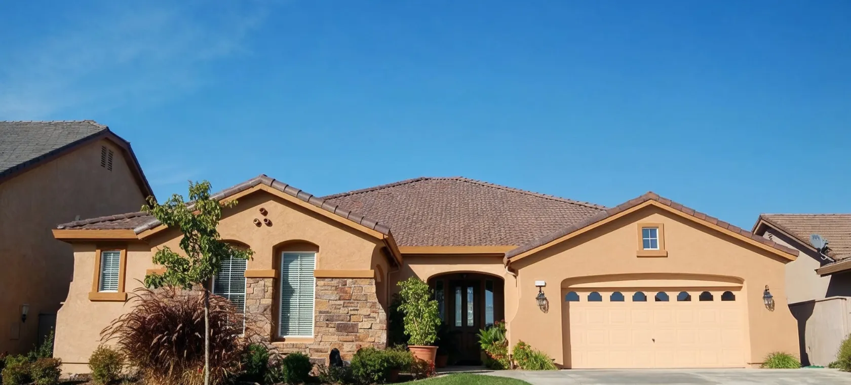 Room addition Los Angeles single story home before expansion with limited living space
